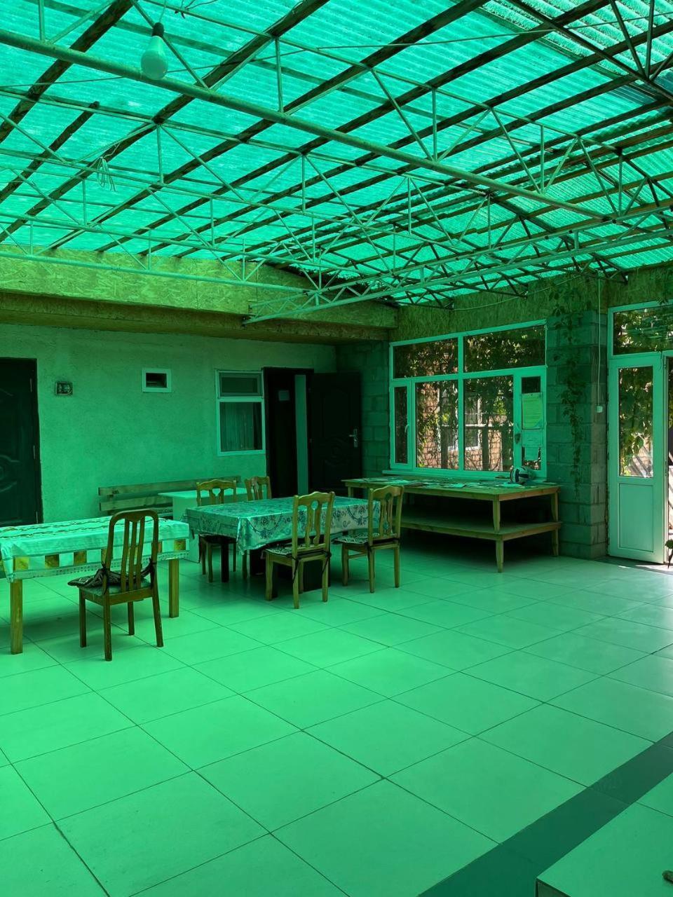"Bilim" Guest House Tamchy Екстериор снимка