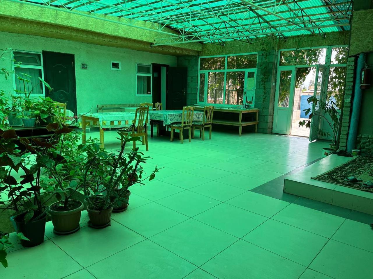 "Bilim" Guest House Tamchy Екстериор снимка
